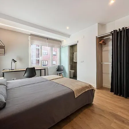 Apartamento 625a Piso De 5 Con 5 Banos Oviedo