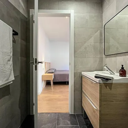 Apartamento 625a Piso De 5 Con 5 Banos *