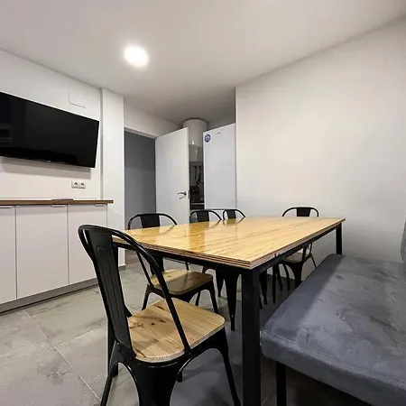 625a Piso De 5 Con 5 Banos * Oviedo