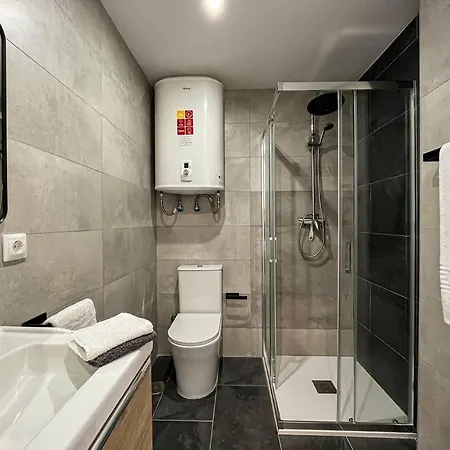 Apartamento 625a Piso De 5 Con 5 Banos